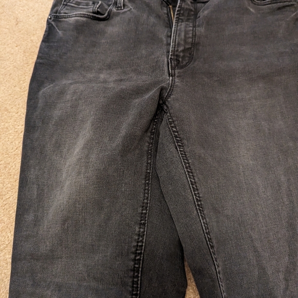 Old Navy black built in sculpt jeans size 8 - Picture 2 of 6